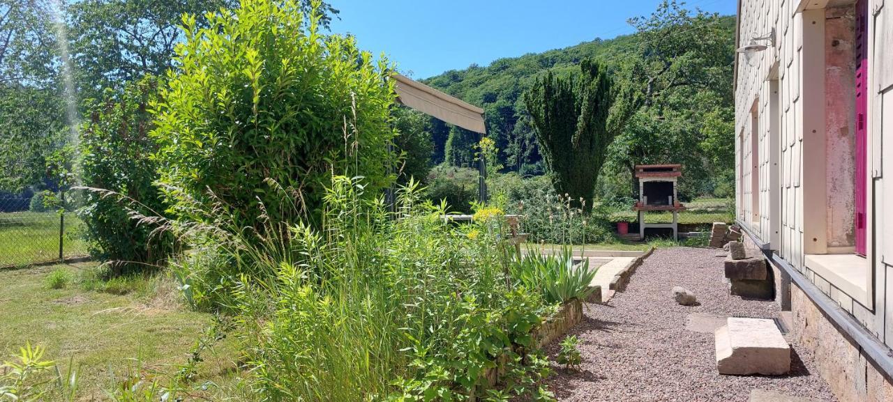 Villa Ferme De La Grange Du Bas à Saint-Bresson Extérieur photo
